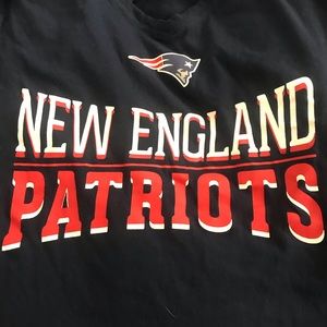 Team Apparel New England Patriots V-neck t-shirt